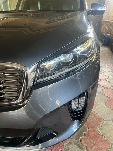 Kia Sorento-14