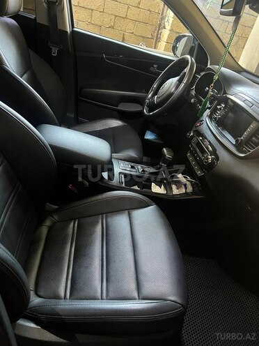 Kia Sorento-19