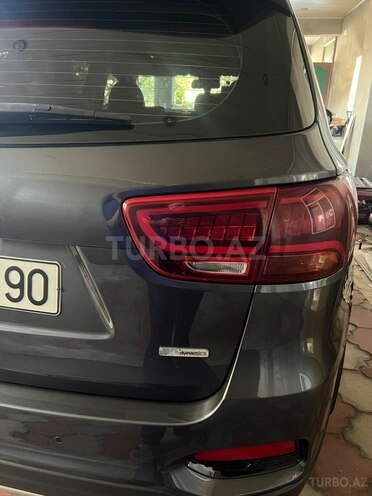 Kia Sorento-16