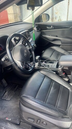 Kia Sorento-11