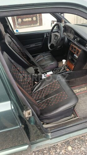 Mercedes 190-7