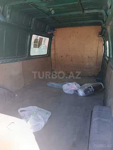 Ford Transit-4