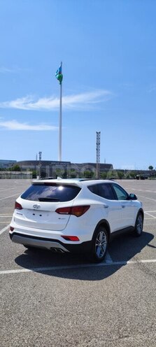 Hyundai Santa Fe-5