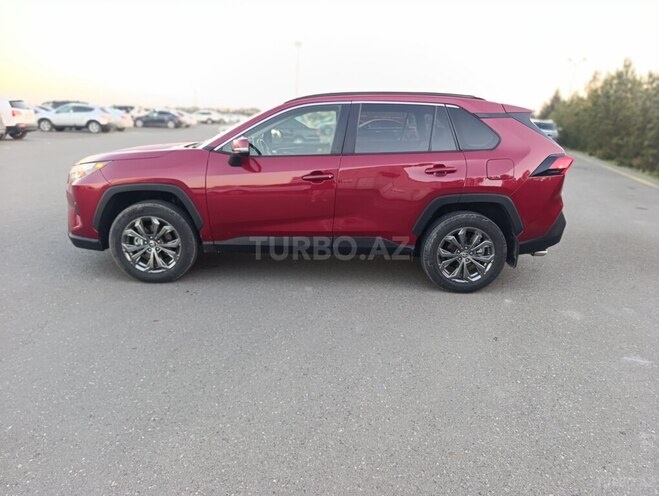 Toyota RAV4-5