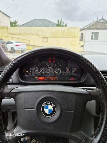 BMW 318-3