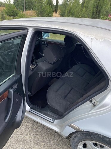 Mercedes C 220-2
