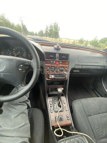 Mercedes C 220-6