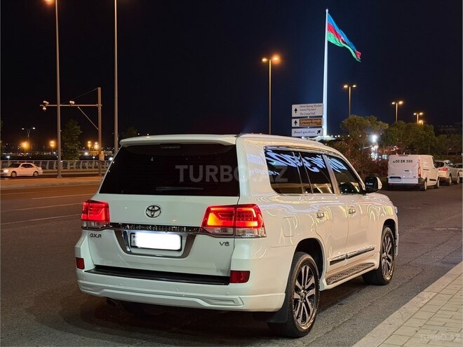 Toyota Land Cruiser-17