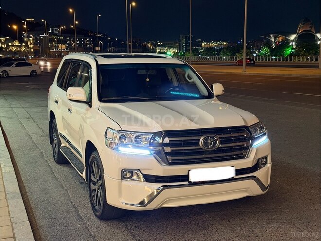 Toyota Land Cruiser-16