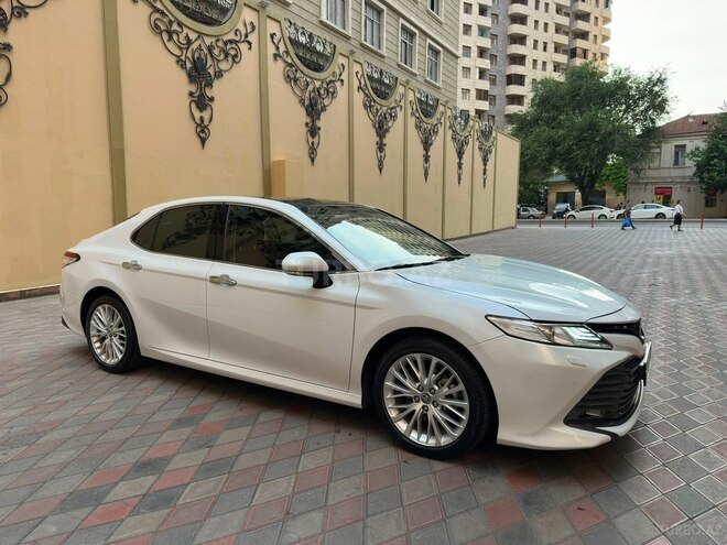 Toyota Camry-4