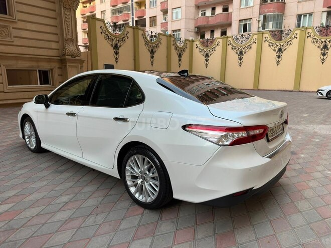 Toyota Camry-6