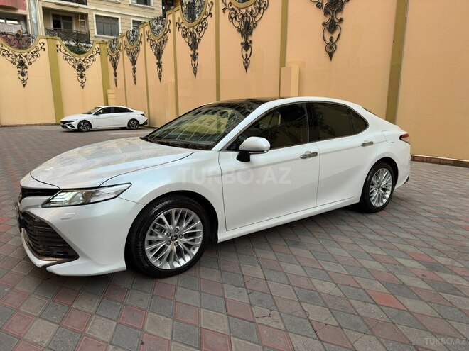 Toyota Camry-7