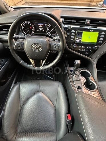 Toyota Camry-9