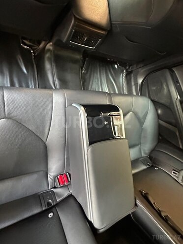 Toyota Camry-13
