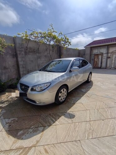 Hyundai Avante-3