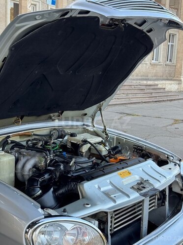 GAZ 31105 "Volga"-20