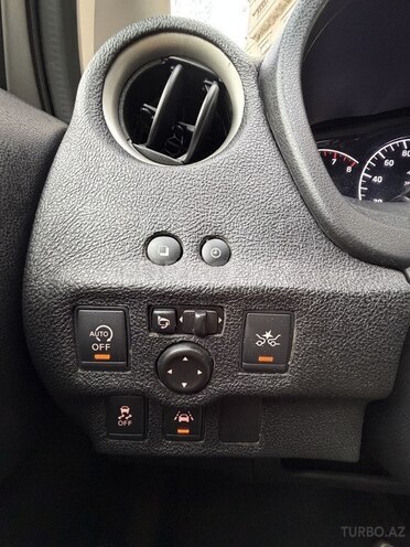 Nissan Note-11