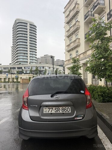 Nissan Note-7
