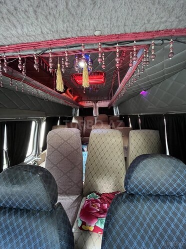 Ford Transit-4