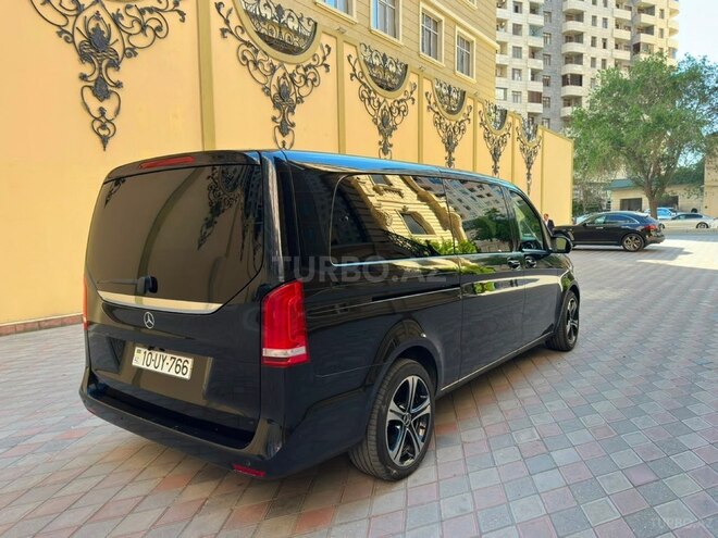 Mercedes V 250-7