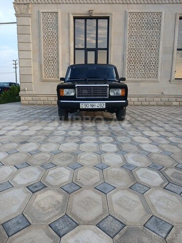 LADA (VAZ) 2107-1