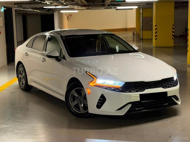 Kia K5-1