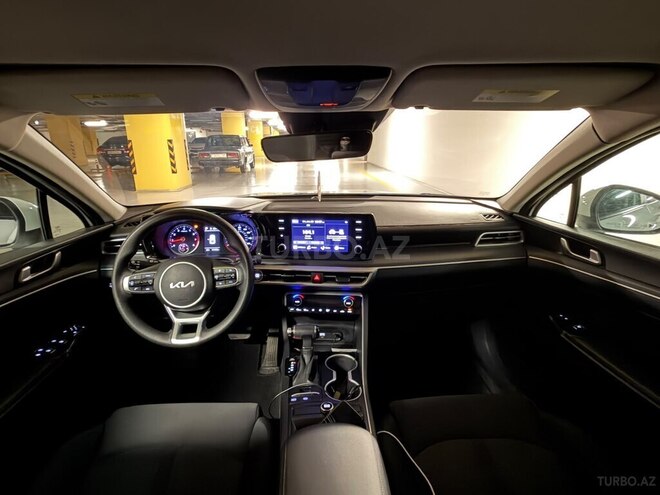 Kia K5-11