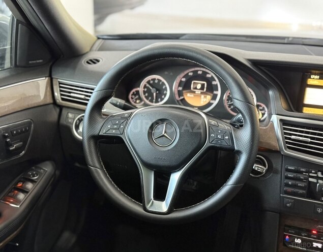 Mercedes E 350-12
