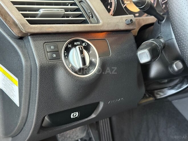 Mercedes E 350-16