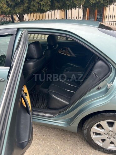 Toyota Camry-8
