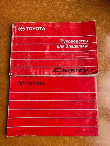 Toyota Camry-13