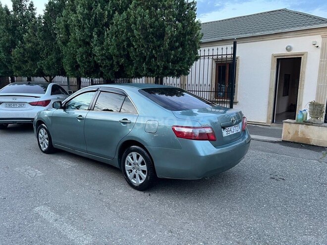 Toyota Camry-11