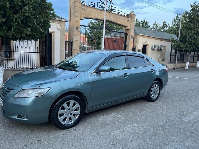 Toyota Camry-12