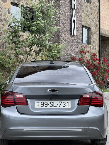 Chevrolet Cruze-2