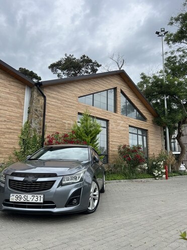 Chevrolet Cruze-10
