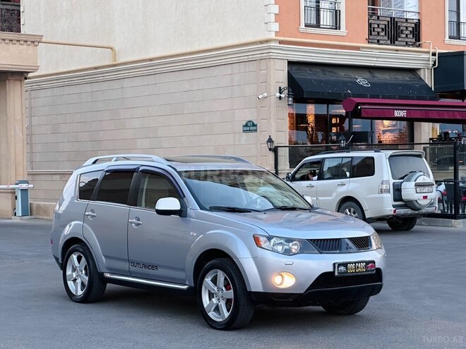 Mitsubishi Outlander-19