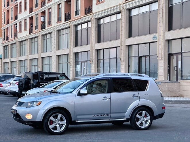 Mitsubishi Outlander-28