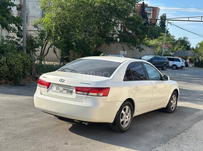 Hyundai Sonata-5