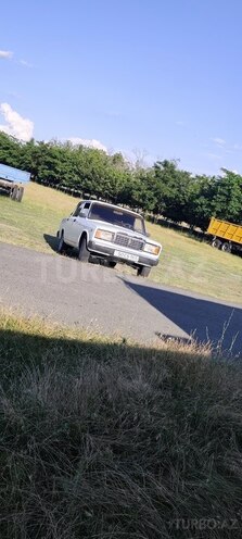 LADA (VAZ) 2107-1