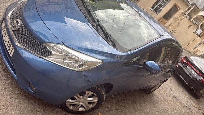 Nissan Note-2