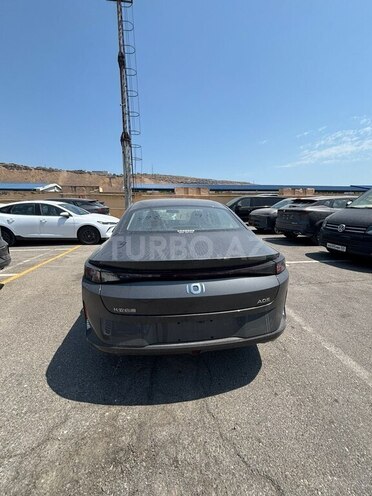 Changan Qiyuan A05-4