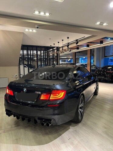 BMW M5-8