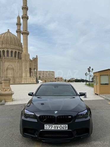 BMW M5-1