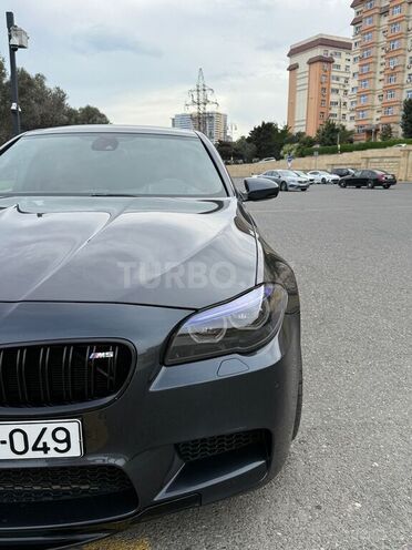 BMW M5-3