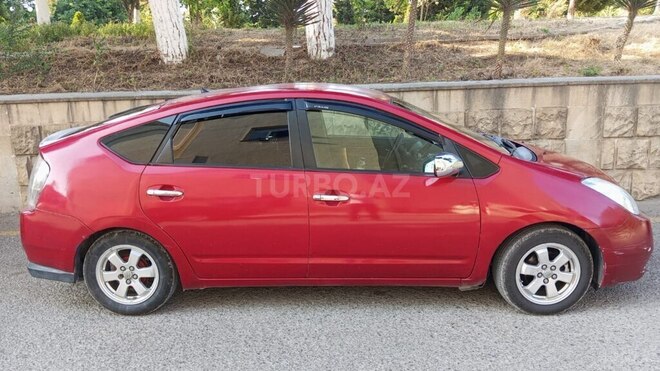 Toyota Prius-2