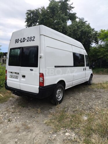 Ford Transit-2