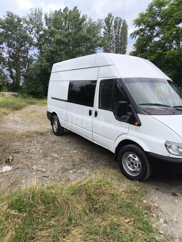 Ford Transit-7