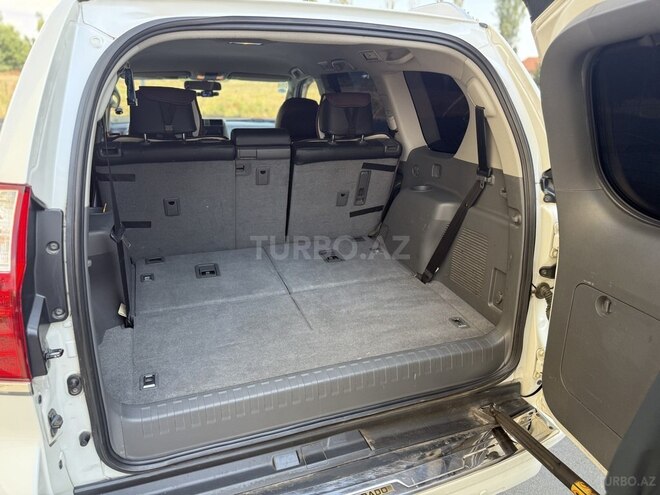 Toyota Land Cruiser Prado-6