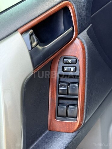 Toyota Land Cruiser Prado-18