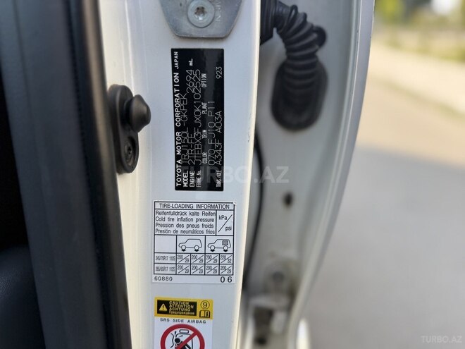 Toyota Land Cruiser Prado-13